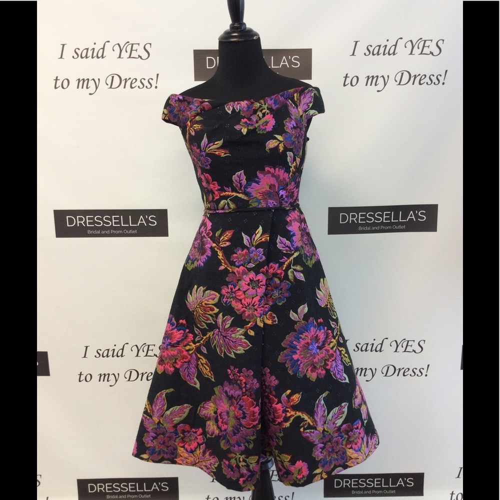 Sale! NWT Adrianna Papell Brocade Floral Dress